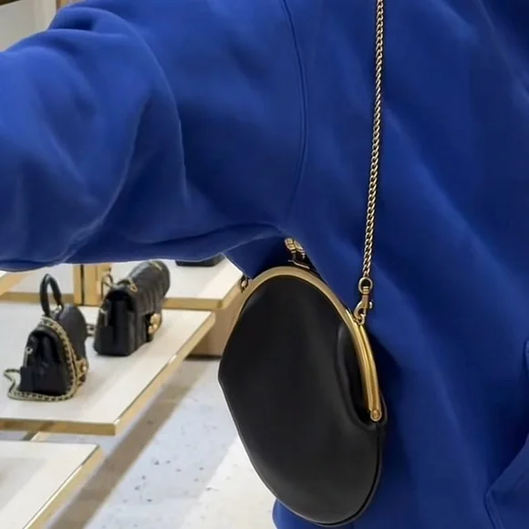 Coach Kisslock Pouch 20 - Picture 5 of 8